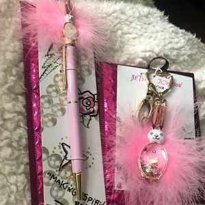 Betsey Johnson furry bunny pen & key fob set NWT